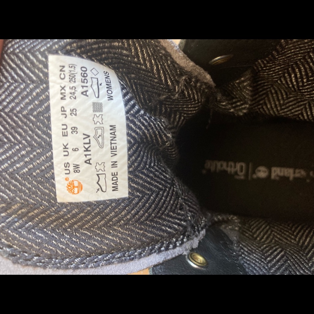 Timberland boots - Picture 2 of 2